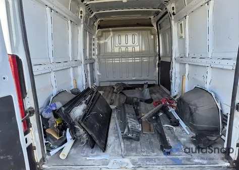 2021 Ram Promaster 2500 2500 High z USA, uszkodzony, nr VIN 3C6LRVDG1ME559617